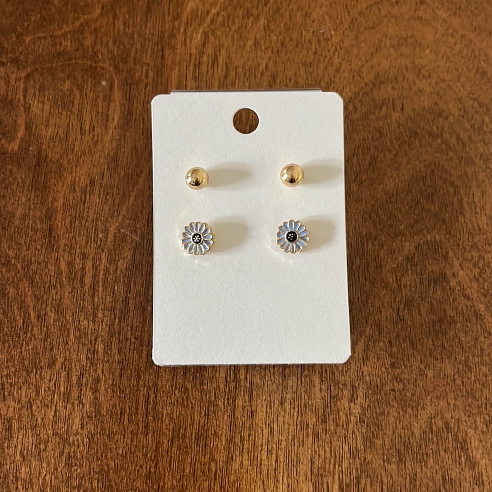 Earrings - Gold